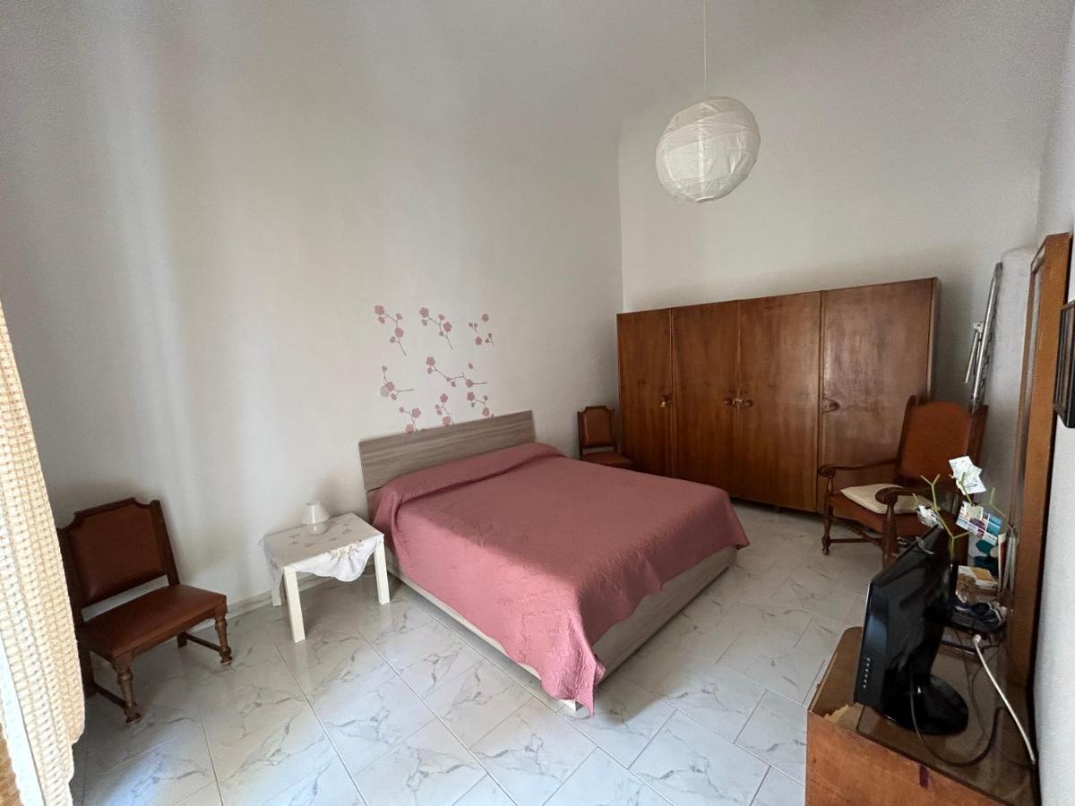 Piero'S Home Castellana Grotte Exterior photo